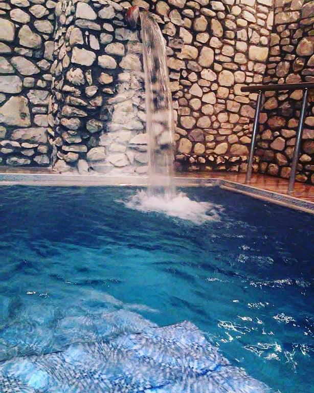 Neraides Hotel Loutraki  Ngoại thất bức ảnh
